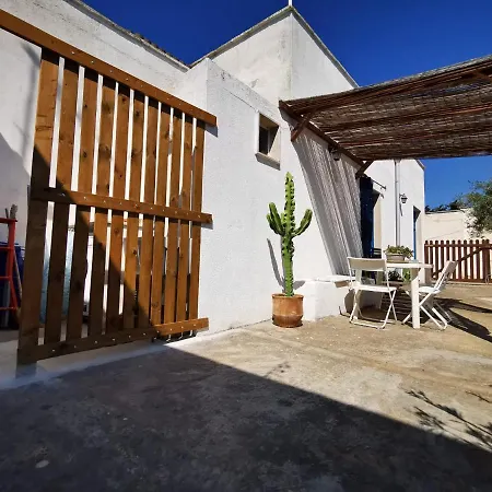 Trullo Salento A 2 Passi Dal Mare - Apulia Dom wakacyjny *