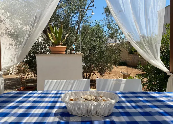 Trullo Salento A 2 Passi Dal Mare - Apulia